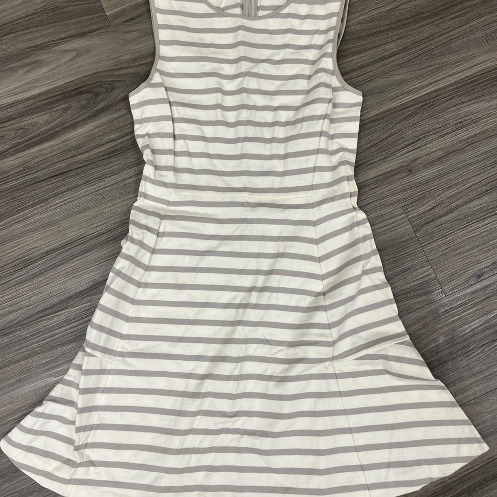 NWT Theory White and Gray Sleeveless A-Line Mini Nikay B Dress, size 6